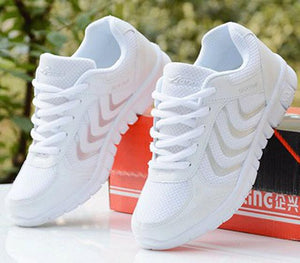 Zapatos de mujer Zapatillas de deporte 2019 de moda de verano transpirable luz zapatos de malla para mujer entrega rápida tenis Femenino zapatos casuales de las mujeres