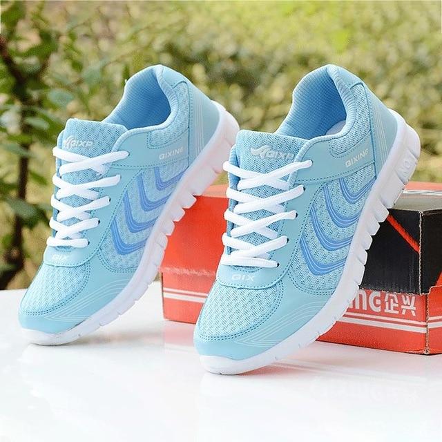 Zapatos de mujer Zapatillas de deporte 2019 de moda de verano transpirable luz zapatos de malla para mujer entrega rápida tenis Femenino zapatos casuales de las mujeres